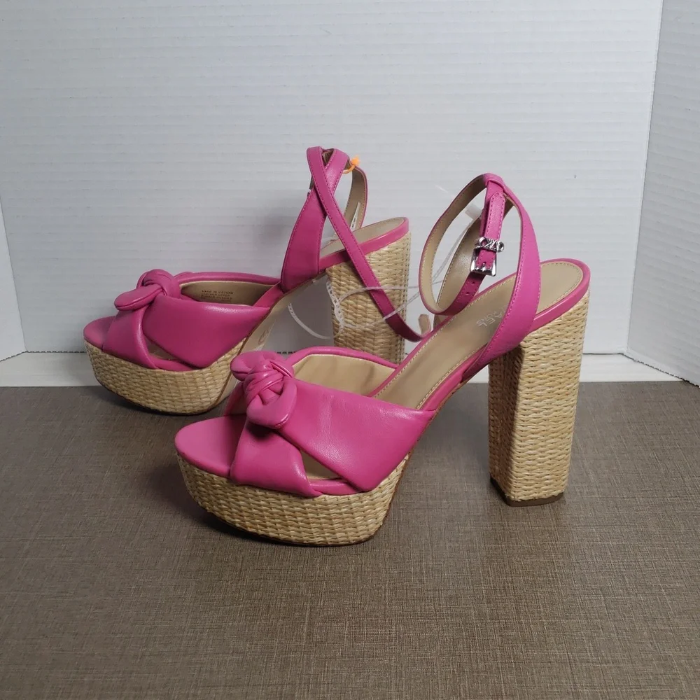 Michael Kors Sadie Pink Leather Bow Platform Sandals - SZ 9 - NWOT‎